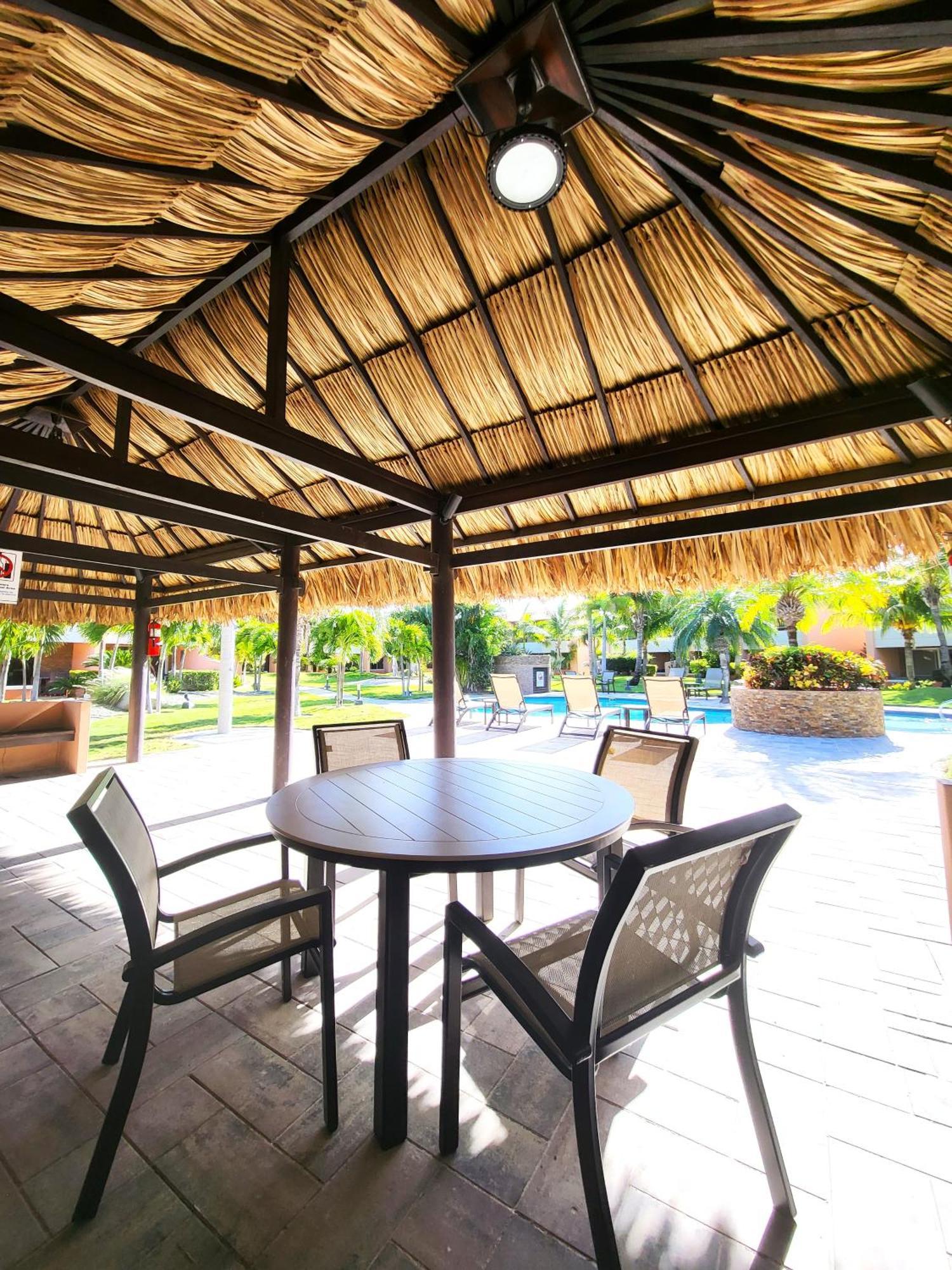 Eagle Beach Steps Away Home شاطئ بالم المظهر الخارجي الصورة