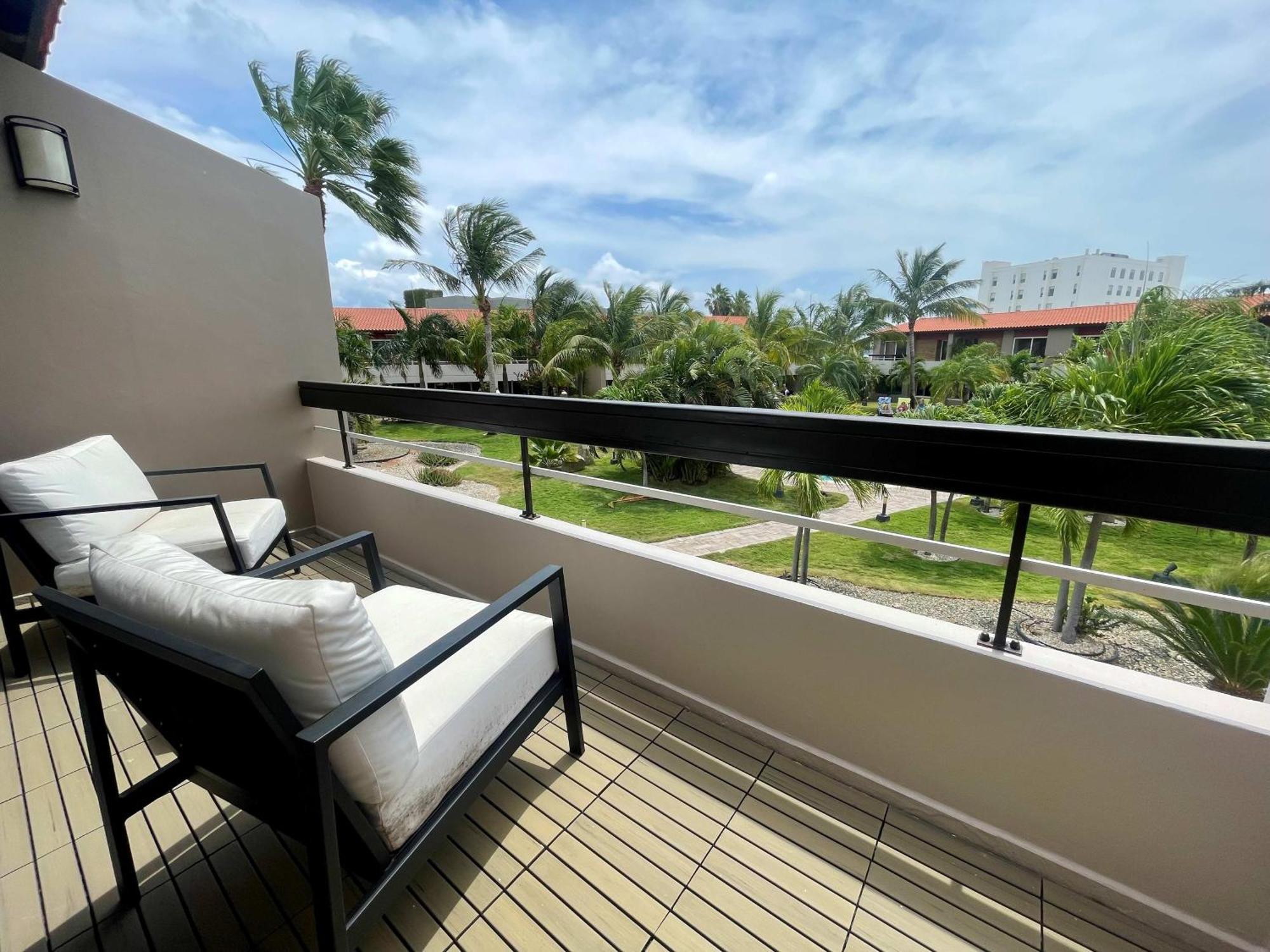 Eagle Beach Steps Away Home شاطئ بالم المظهر الخارجي الصورة
